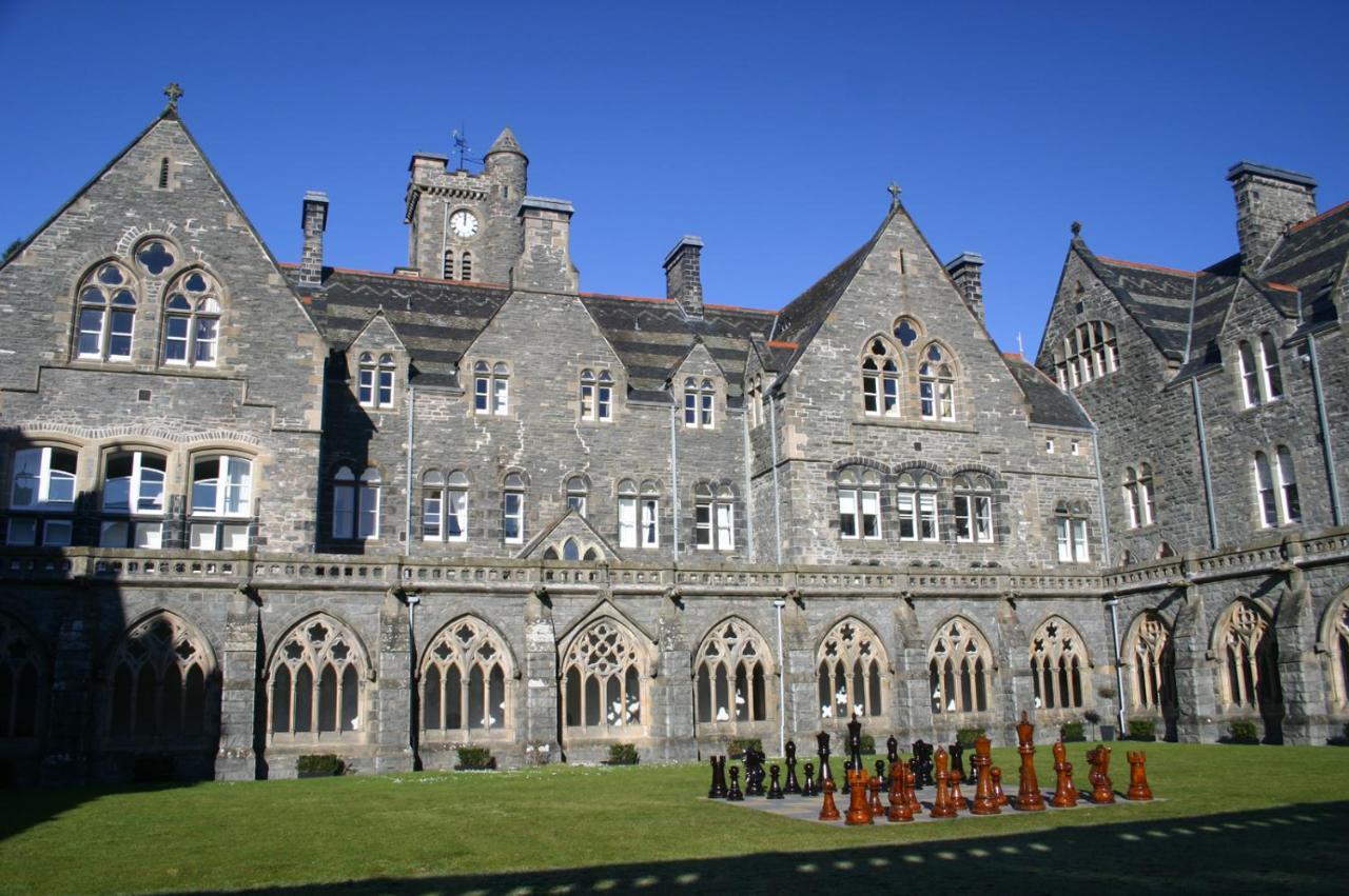 Old School Apartments Highland Club Fort Augustus Exterior foto